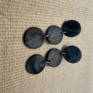 2" Shell Earrings Turquoise, Brand New, Unknown Brand, Gorgeous!